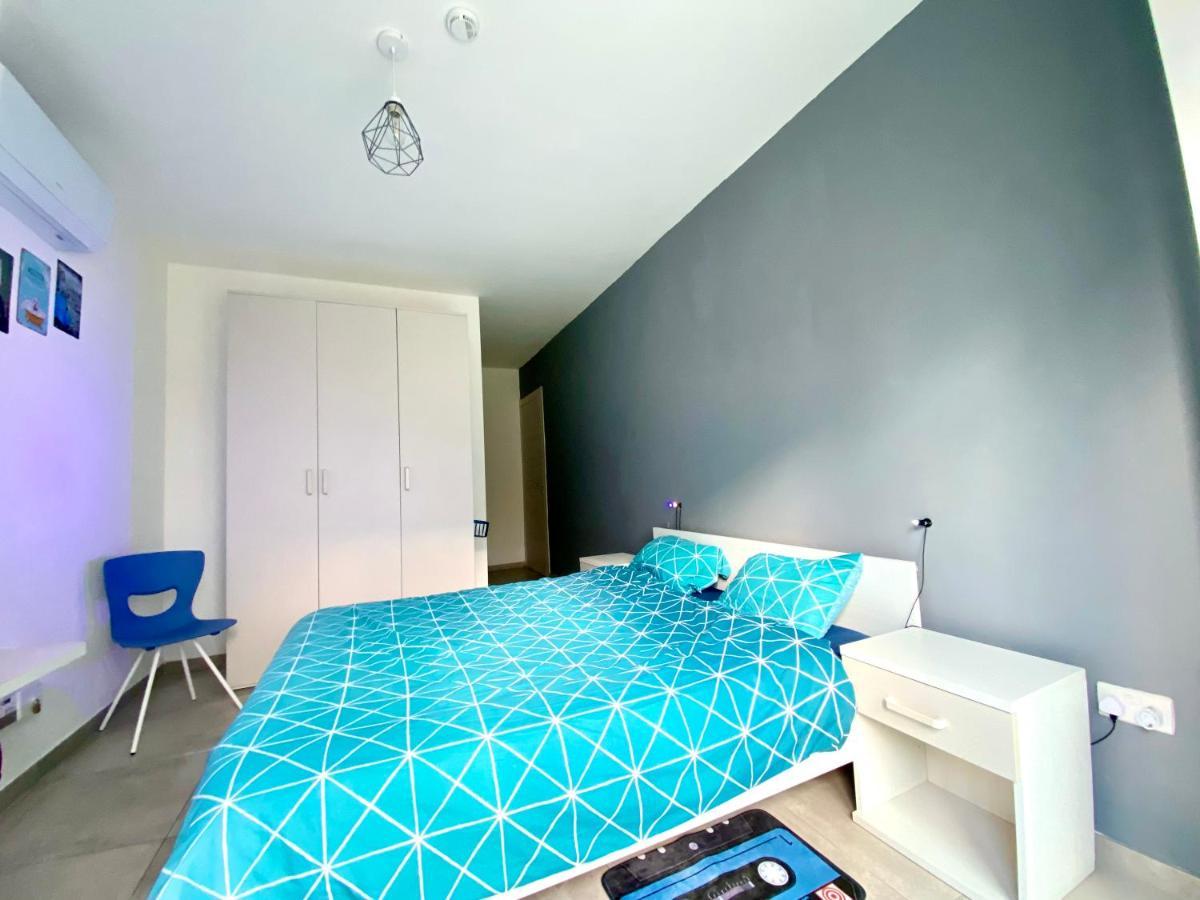 Central- Private En-Suite With Balcony In Shared Residence Pieta Ngoại thất bức ảnh