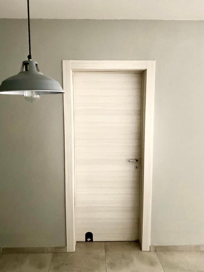 Central- Private En-Suite With Balcony In Shared Residence Pieta Ngoại thất bức ảnh