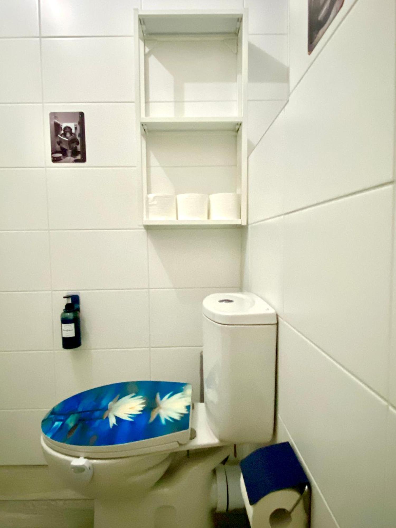 Central- Private En-Suite With Balcony In Shared Residence Pieta Ngoại thất bức ảnh